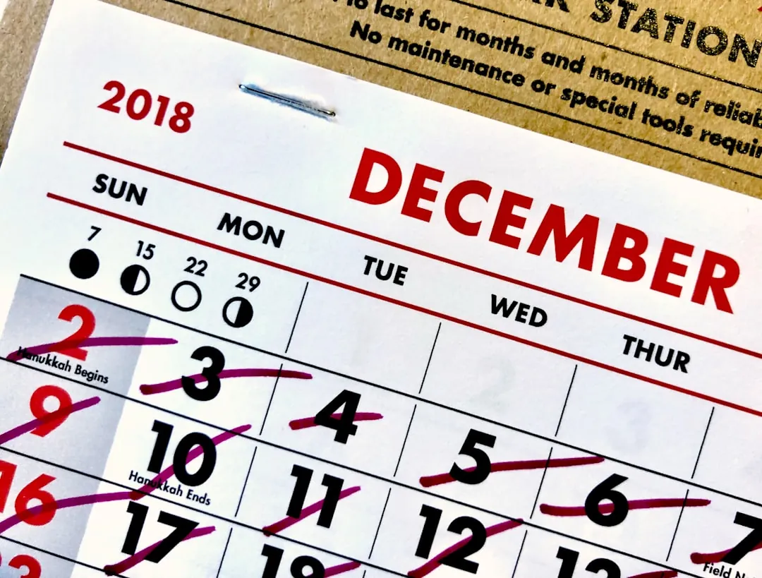 Calendar with a circled deadline for responding to a lawsuit