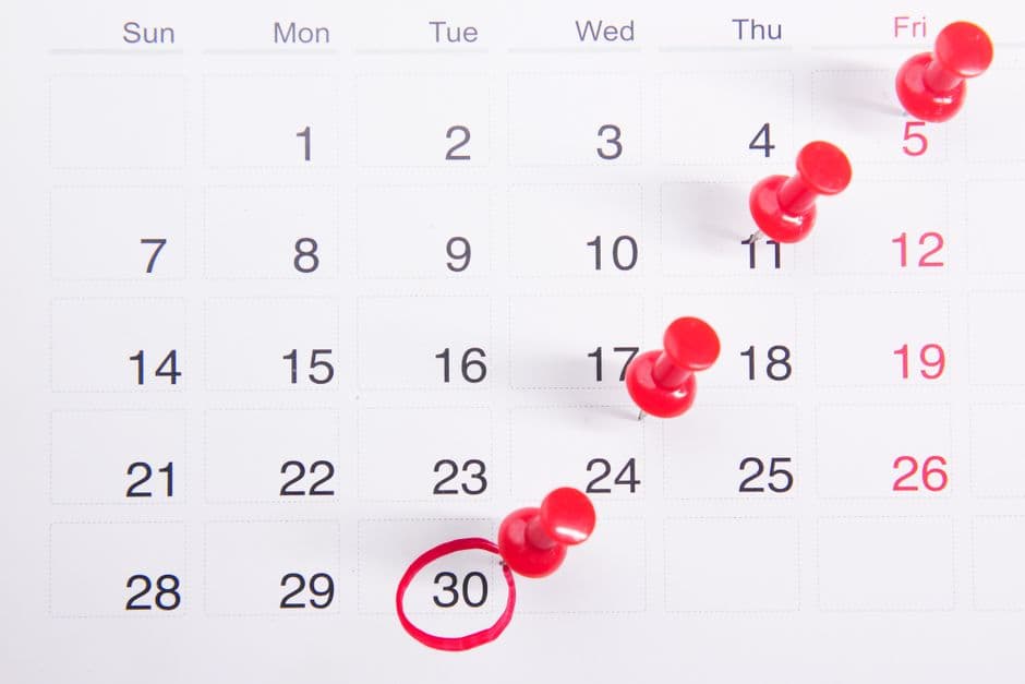 Calendar with a 30-day deadline marked for legal response